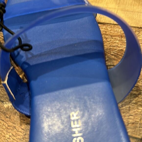 NWT-MARC FISHER BLUE SANDALS - Picture 2 of 5